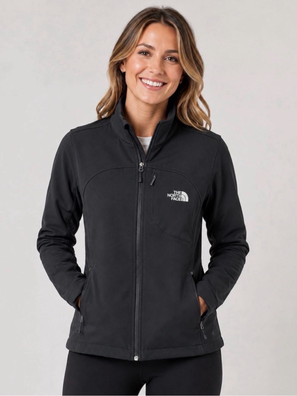 The North Face Women's Black Windwall Softshell Jacket (M)